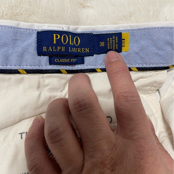 RALPH LAUREN- 9” relaxed fit white chino shorts - Picture 5 of 5